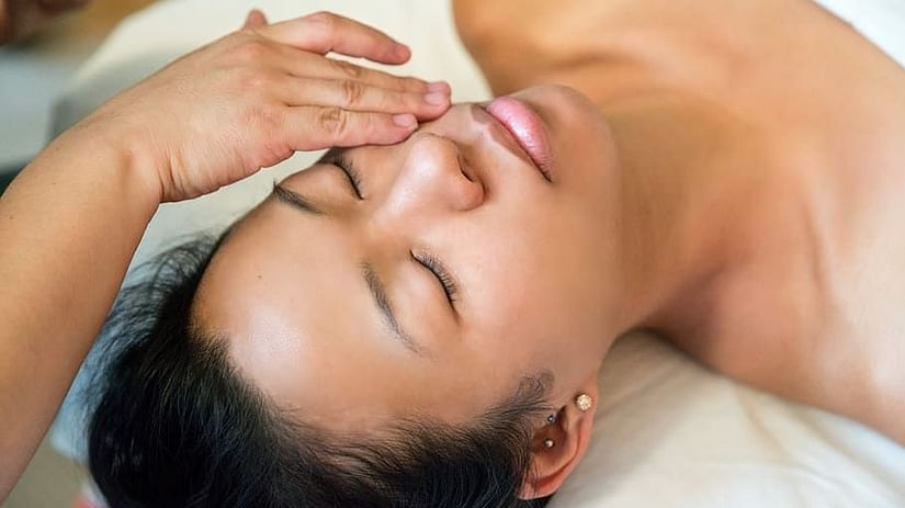 women-relax-spa-massage