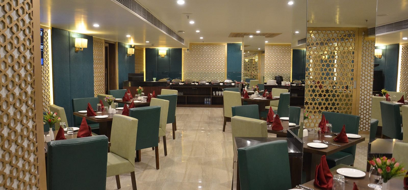 dining at the comfort inn sapphire, jaipur