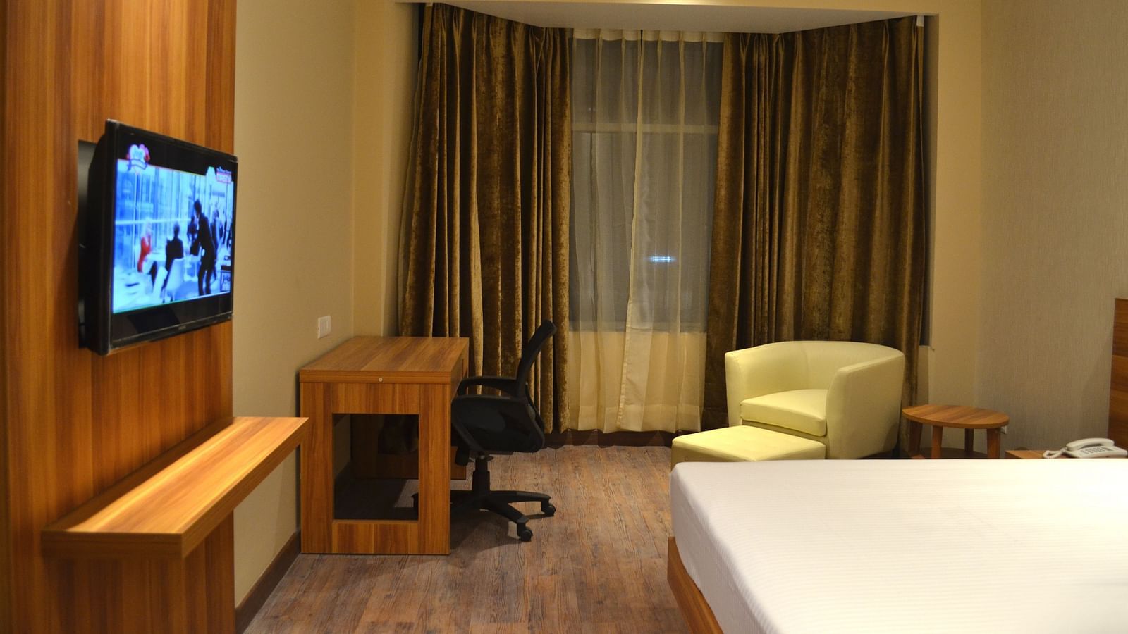 rooms le roi jammu hotel 1 k7u04u