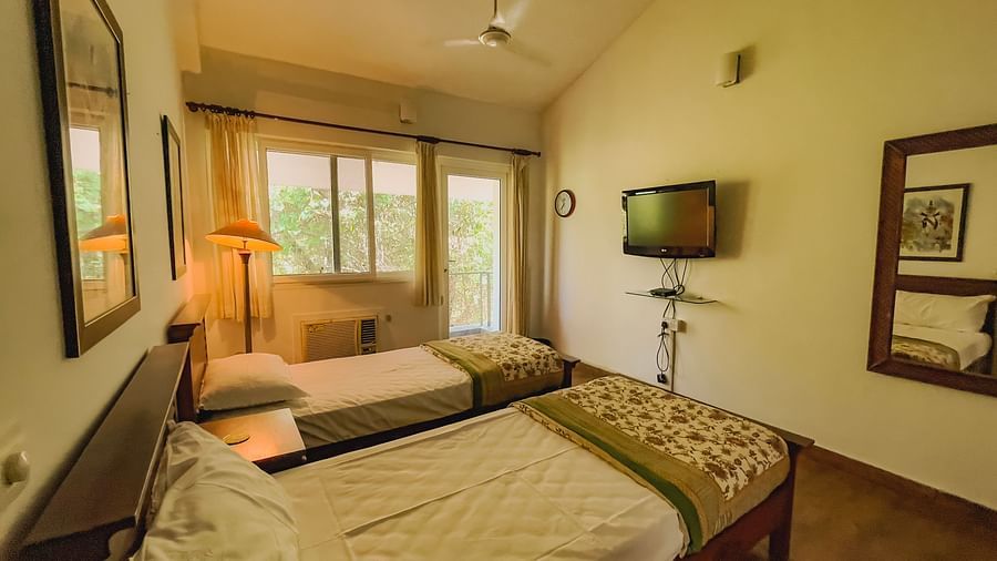 Twin beds at el benito goa