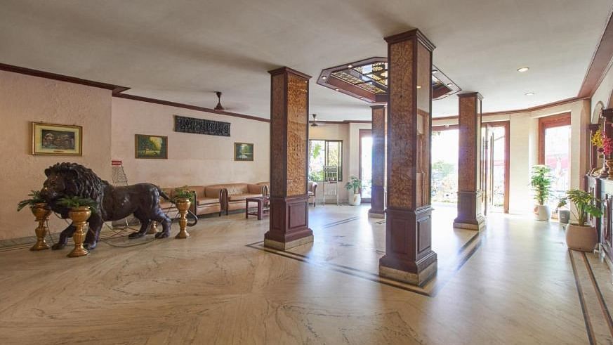 Image of lobby of the hotel with sofas on the side - Jayaram Hotel, Pondicherry