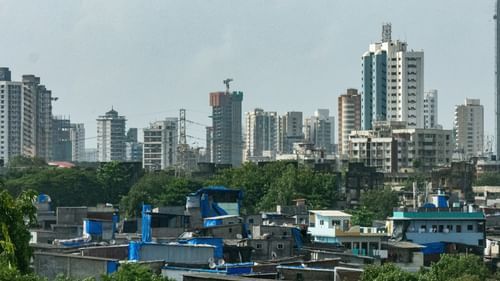A view of the Goregaon Mulund Link Road