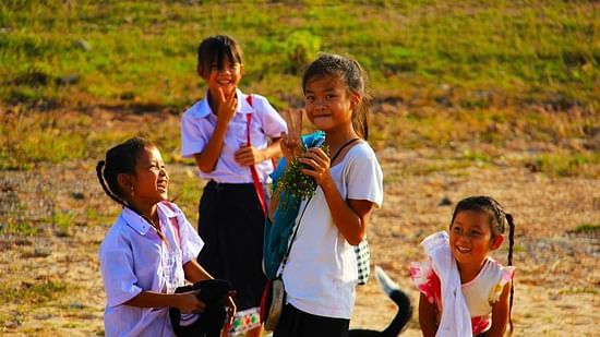 Pakse Hotel & Restaurant, Champasak Pakse school-kids-972558 960 720