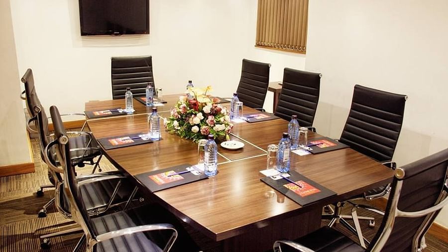 BOARD ROOM 4