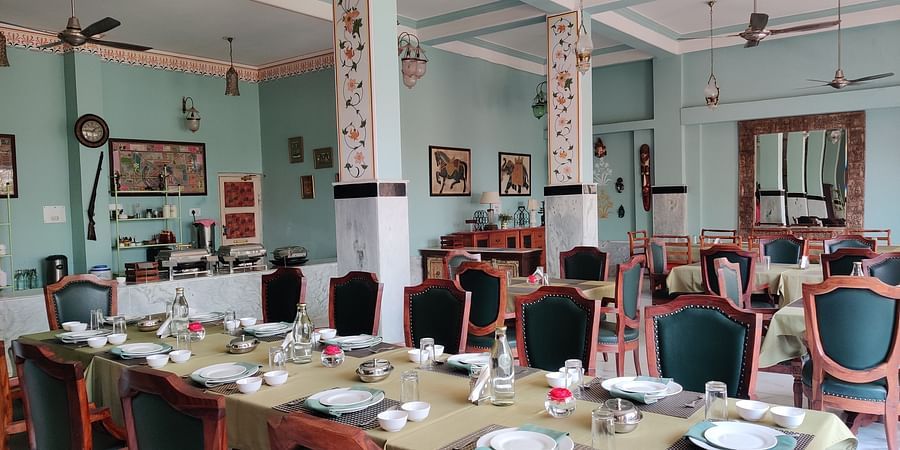 Dining - Fateh Mahal Restaurant - Umaid Palace Dausa 1