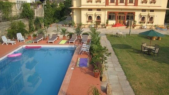 Swimming Pool Devi Niketan Heritage Hotel Jaipur