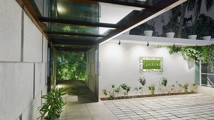 gardenia entrance2