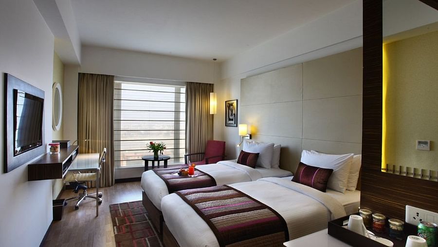 Deluxe Room Park Plaza East Delhi 4