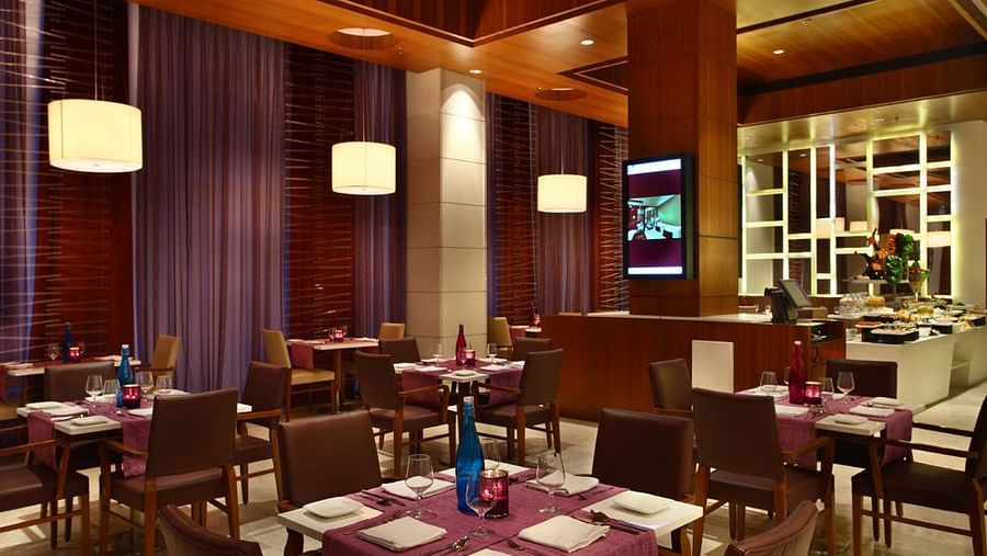 Promenade - The Coffee Shop Park Plaza East Delhi 2