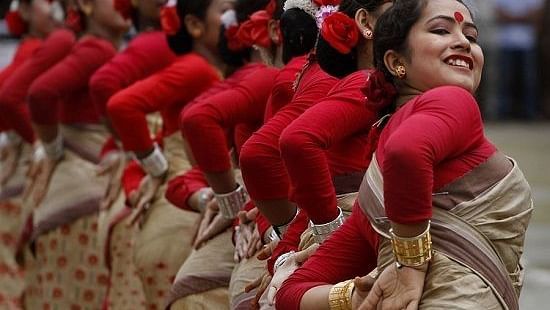 bihu assamees dance