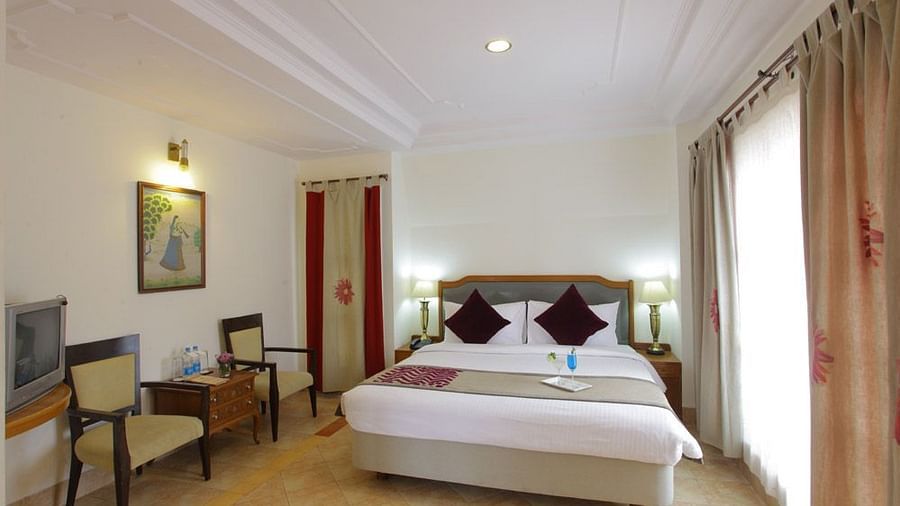 Hotel rooms in Shimla Superior Rooms Hotels in Shimla, Marigold Sarovar Portico, luxury hotels in shimla wsega