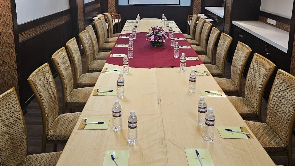 Nemo Hall Picture 7