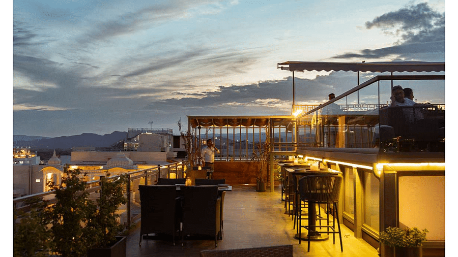 dining rooftop arrangement at sunset