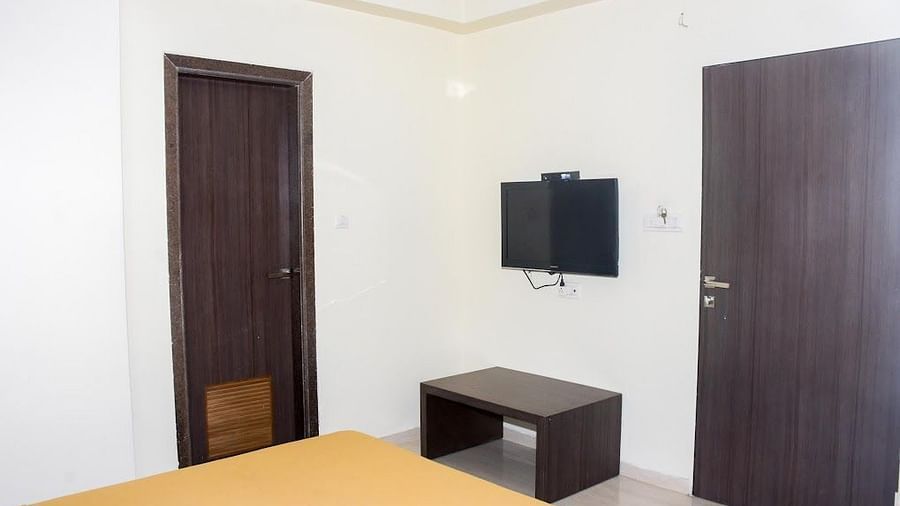 Deluxe Room3