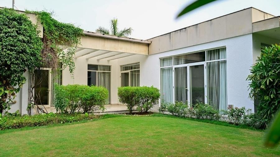 Facade image of the villa during a bright day | Udman Luxe Villa