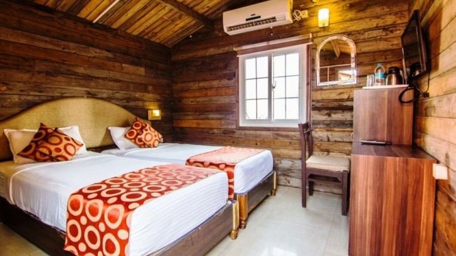 deluxe wooden cottages Mahodadhi Palace Beach View Heritage Hotel in Puri 4 tfwzzd