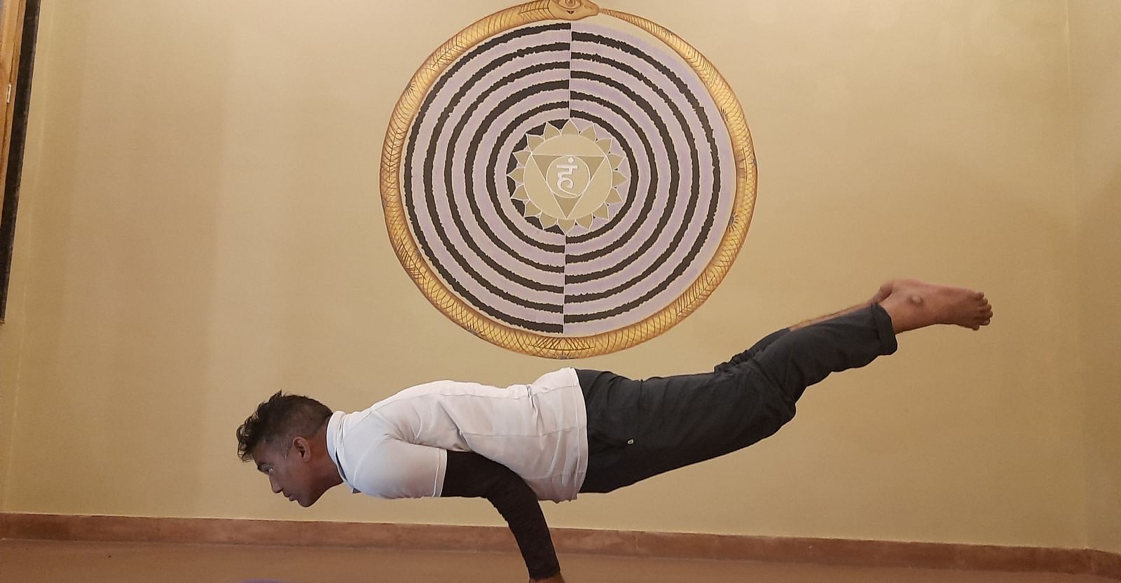 b11- Yoga