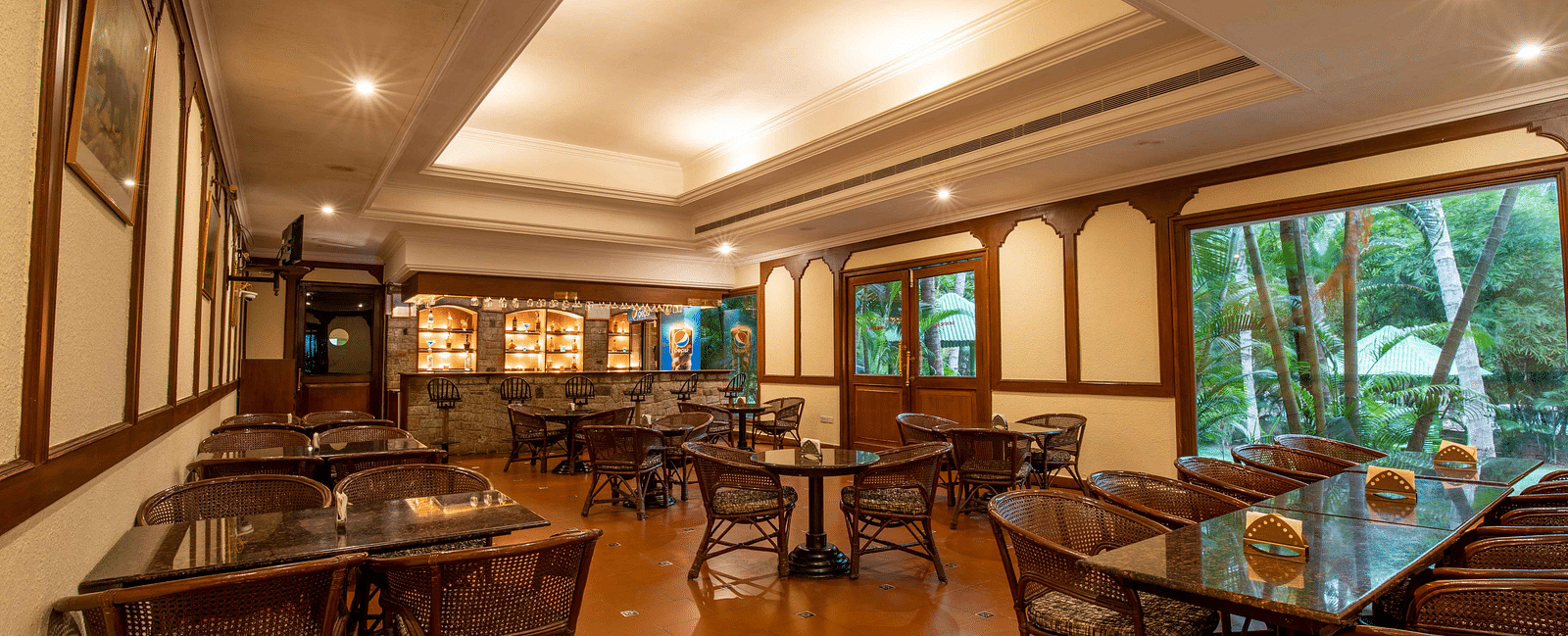 dining2
