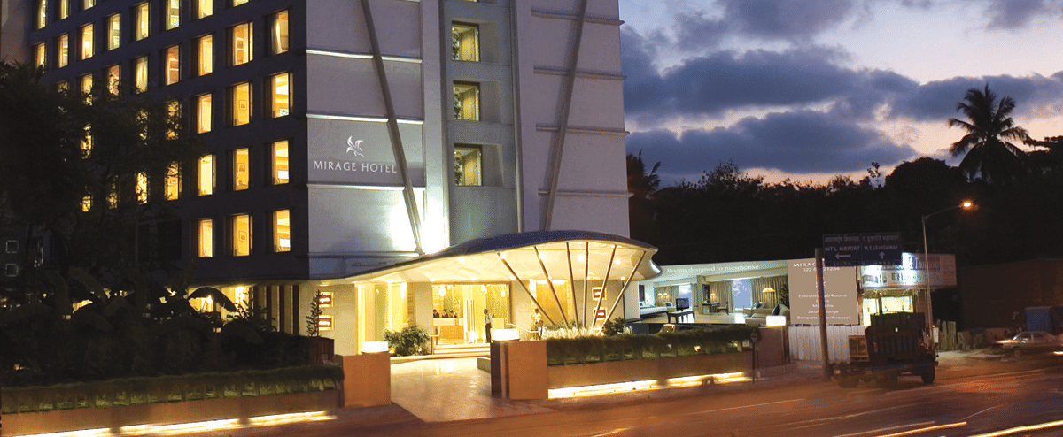 Shot of the facade of the hotel during the evening with a backdrop of the sky. | Mirage Hotel