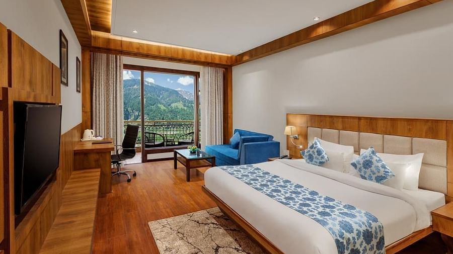 Premier Valley View Room in Manali