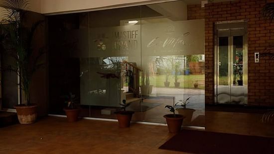 hotel entrance - Mastiff Grand La Villae Resort, Lonavala