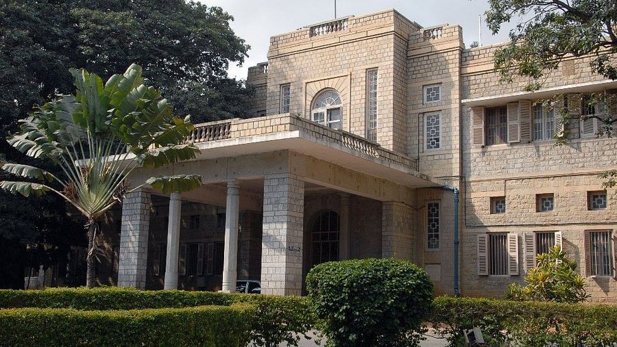 Temple Tree Hotel near Christ University, Temple Tree Hotel near NIMHANS Hospital Bangalore, best hotel near Christ University and NIMHANS Hospital near Hosur RoadNimhans Hospital Near Temple Hotel 2