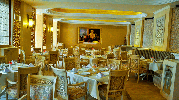 rajwada restaurant in Cuttack 