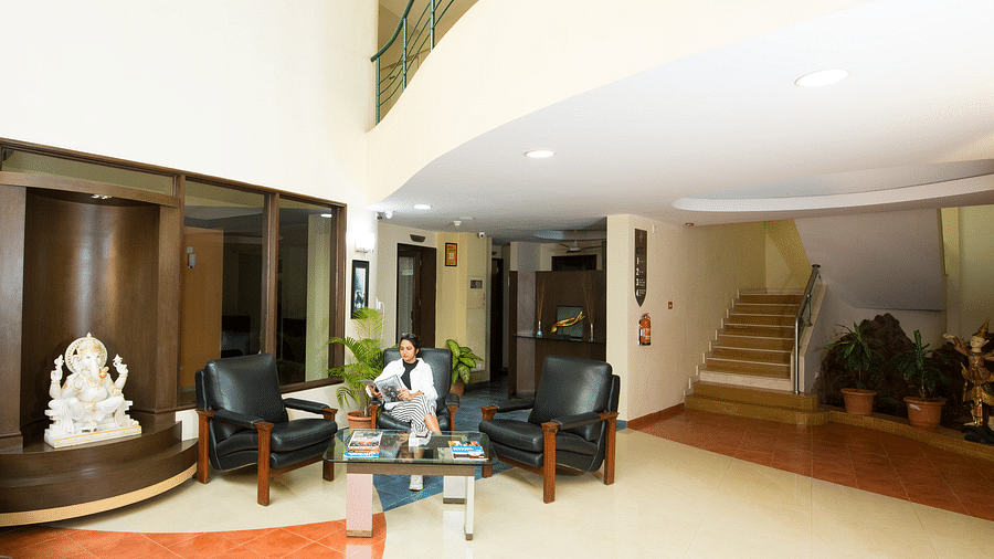 Hotel Lobby - 22