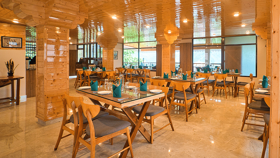 restaurant 1 