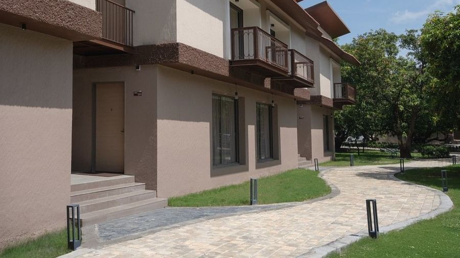Exterior3