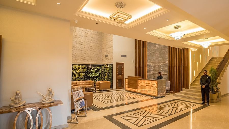Lobby 1