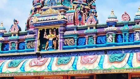 free-photo-of-vibrant-south-indian-temple-gopuram