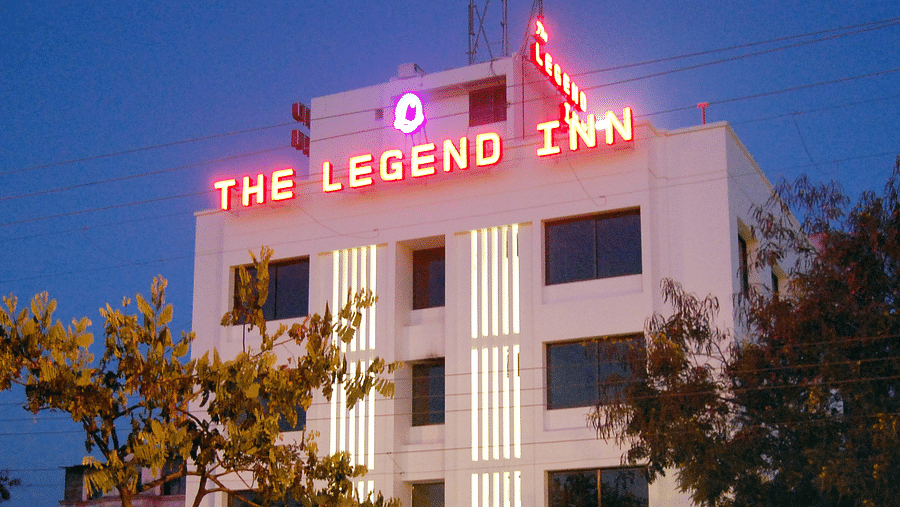 The Hotel Legend Inn in Nagpur,Rooms In Nagpur,Bars and Restaurants In Nagpur, business hotel in Nagpur, banquet halls in Nagpur, Legend Inn Nagpur, best hotel in Nagpur DSC 4790 A
