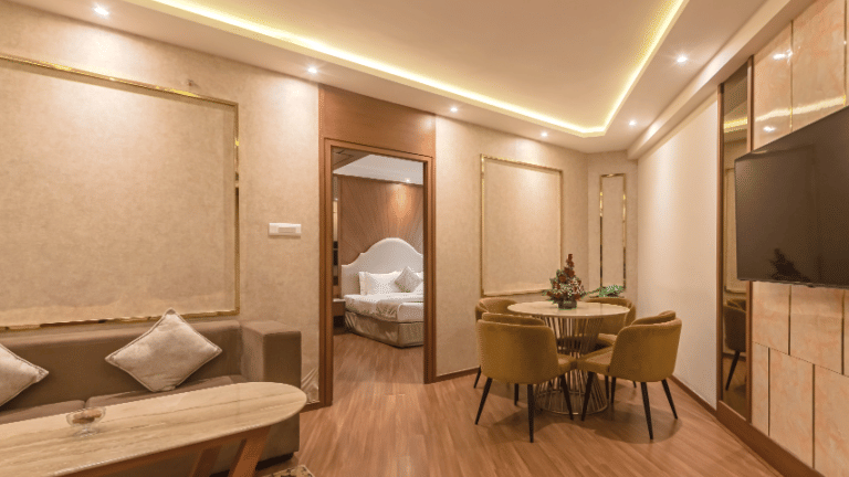 EXECUTIVE CLUB SUITE