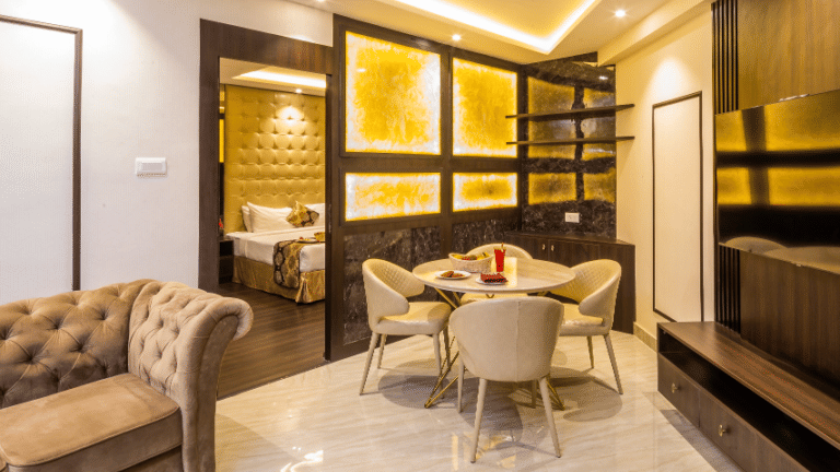 EXECUTIVE SUITE
