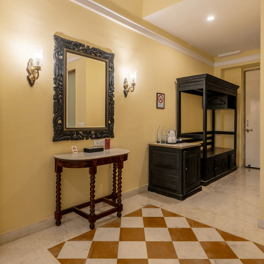 Room Type - Junior Suite - Umaid Palace - Luxury Resort Near Jaipur-11