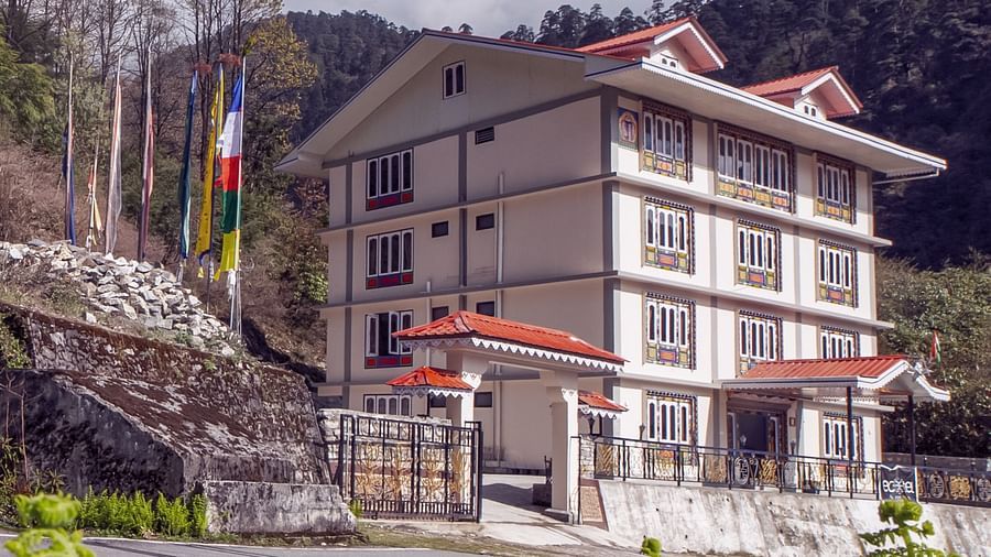 EXTERIOR (2)