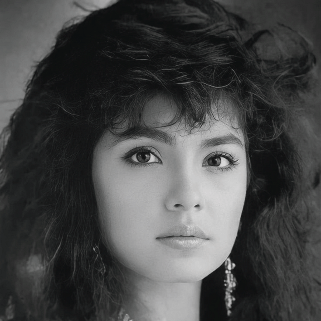 POOJA BHATT