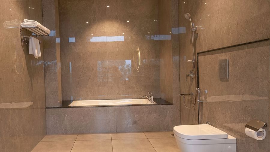 view of the bathtub in the luxury room with bathtub at Corbett Four Seasons, Ramnagar