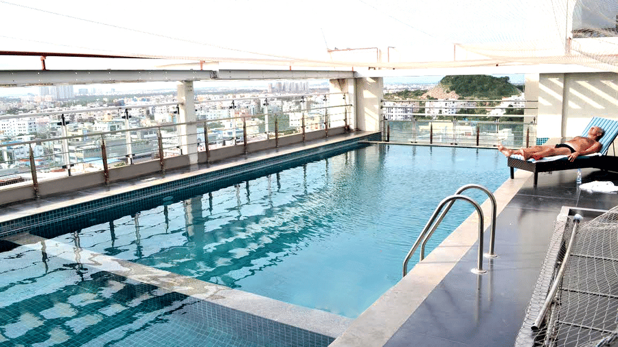 Swimming pool at Daspalla Hotel Hyderabad 1 c7xmzv