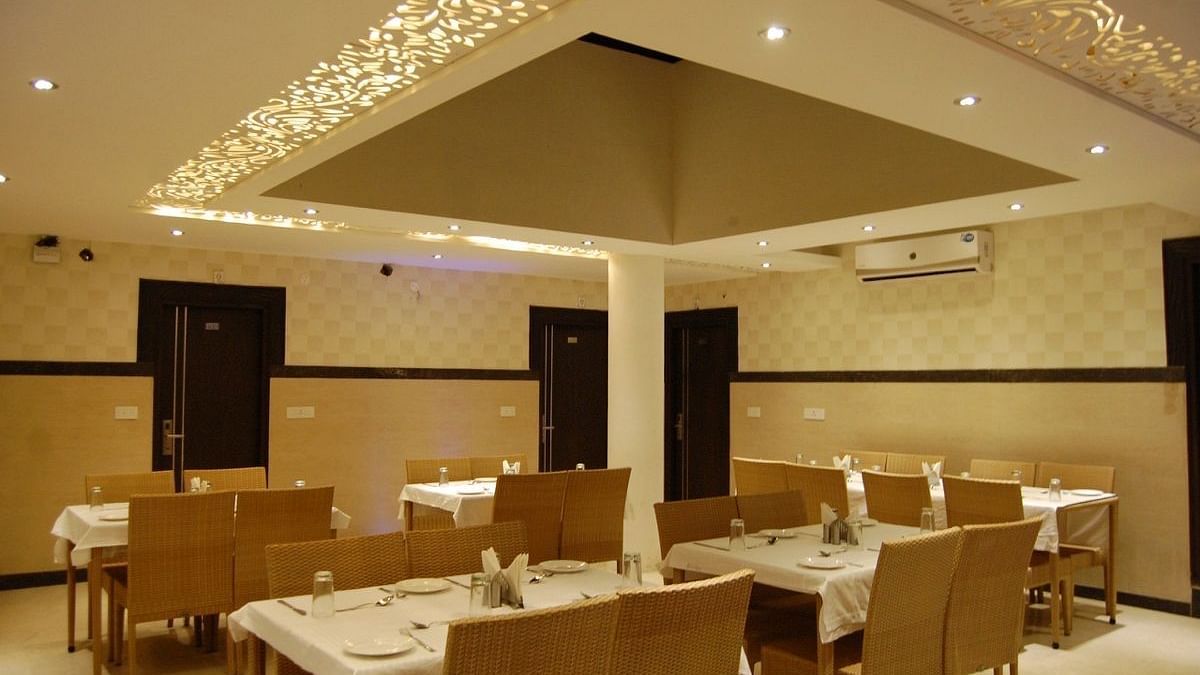 ChandigarhHotelDiamondPlaza Slider 5 Dining (1)