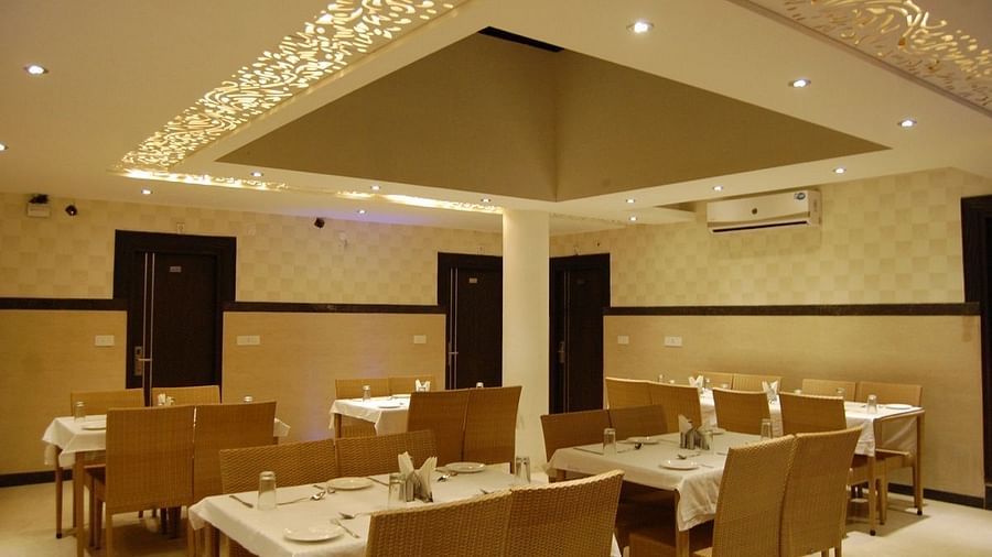ChandigarhHotelDiamondPlaza Slider 5 Dining (1)