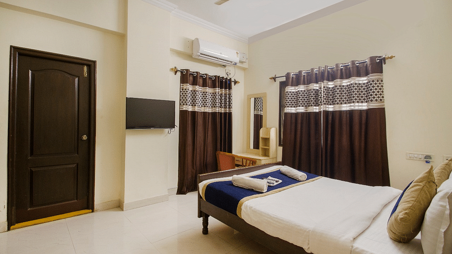 Rooms at Hotel NirmalVilla Cherry Service Apartment - Begumpet Hyderabad 4