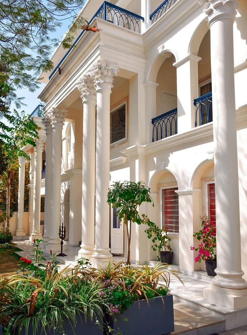 A portrait view of the exterior of Dileep Kothi, Jaipur