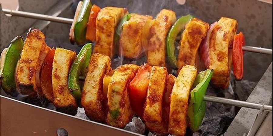 alt-text Restaurant with mouth watering cuisine