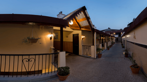 Hotel Himalaya, Nainital Nainital Entrance of Hotel Himalaya Nainital