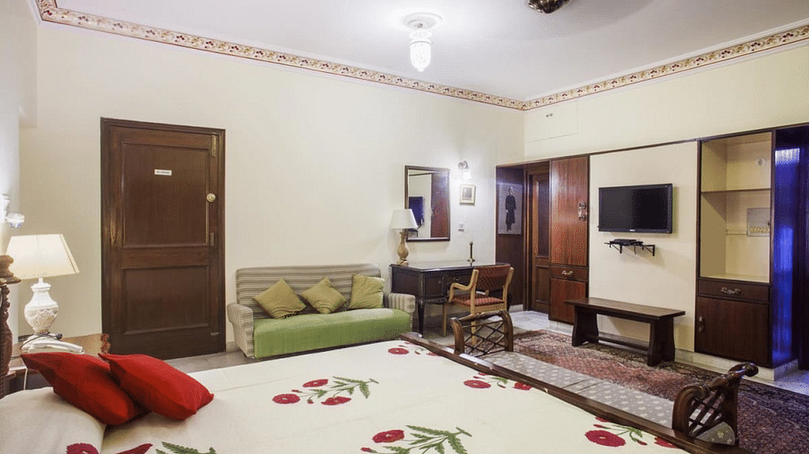 Deluxe Rooms Hotel Meghniwas Jaipur 3