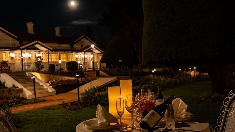 candle-light-dinner-at