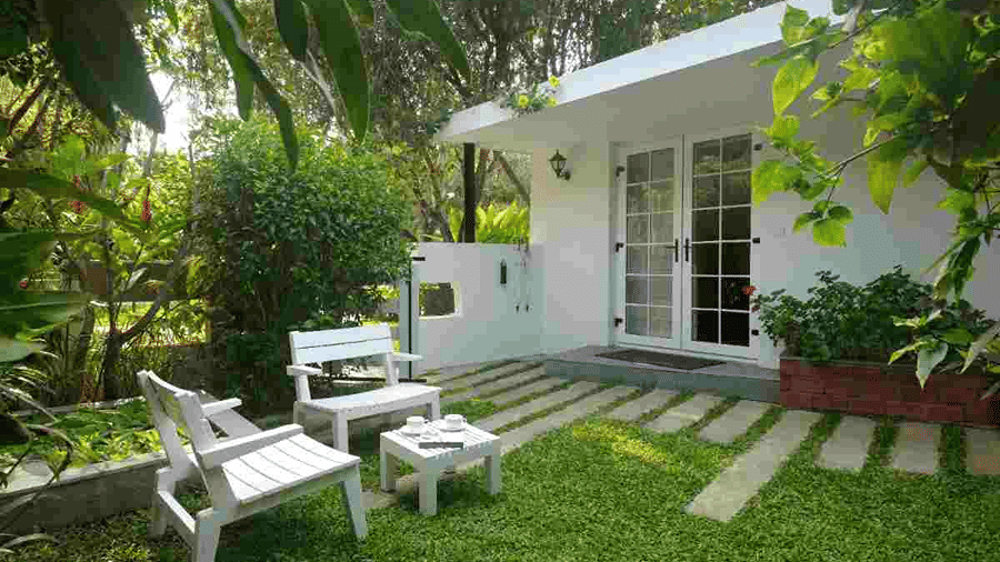 Private garden bungalow at Amanvana Spa Resort, Coorg