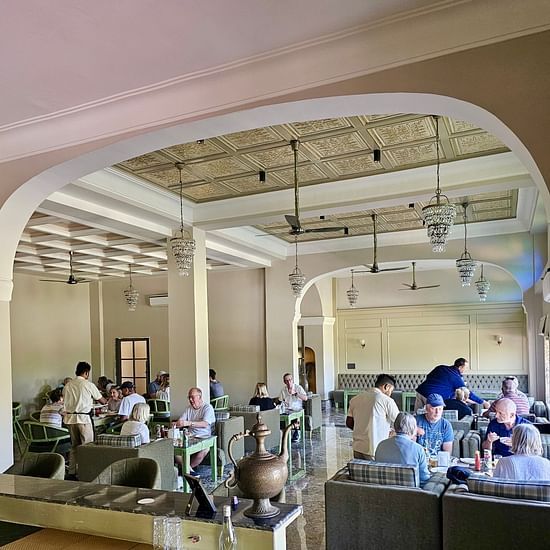 Luxury Retaurants in Dausa at Hotel Umaid Palace - Manvar The Bar 1